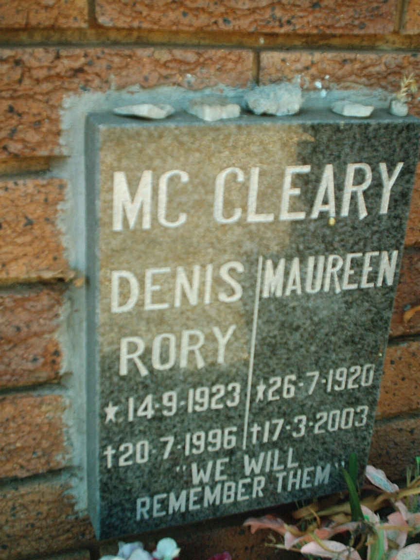MCCLEARY Denis Rory 1923-1996 &amp; Maureen 1920-2003