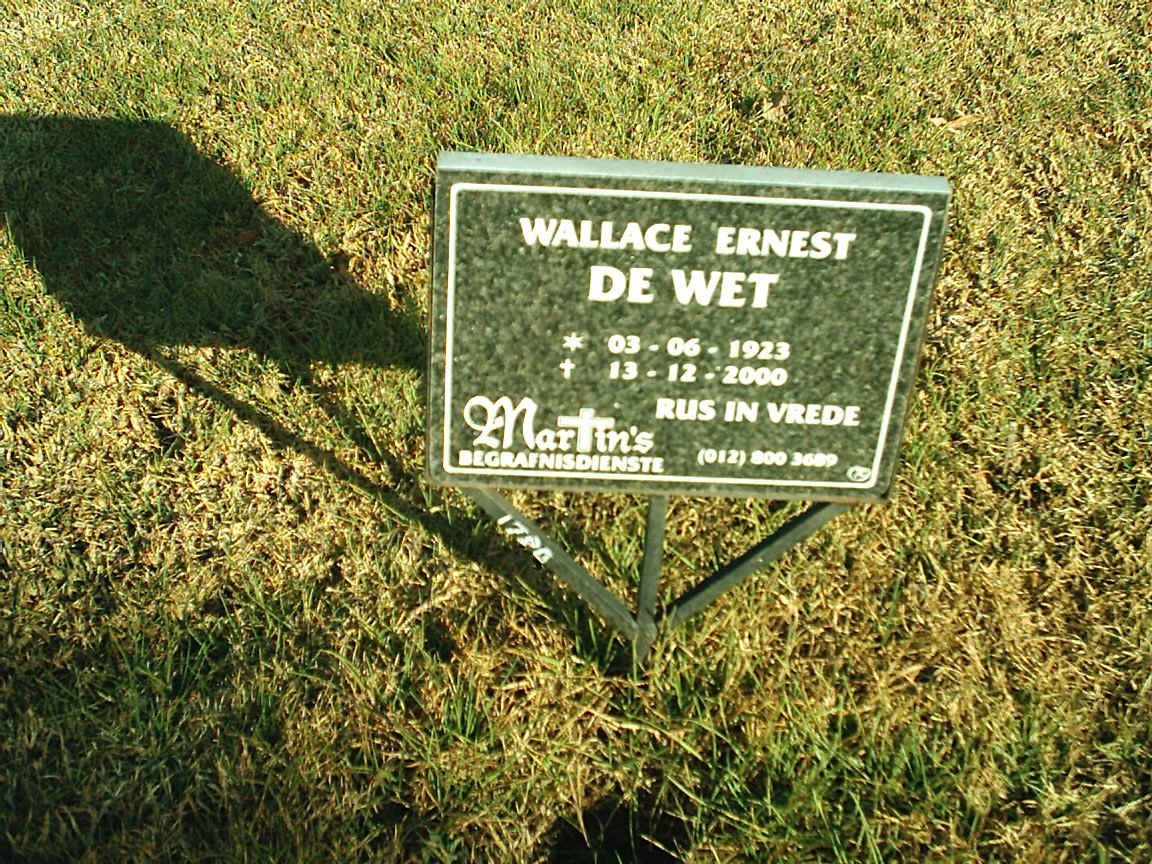 WET Wallace Ernest, de 1923-2000