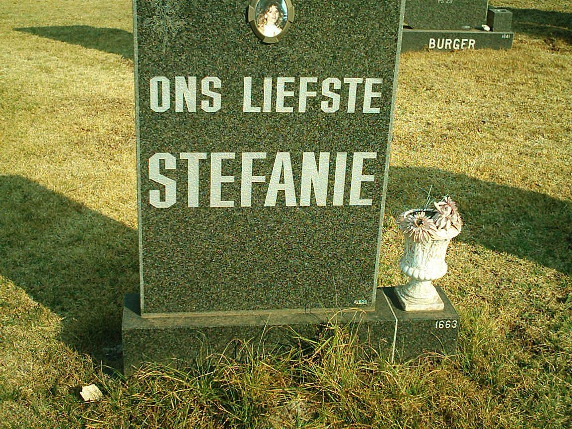 ?? Stefanie