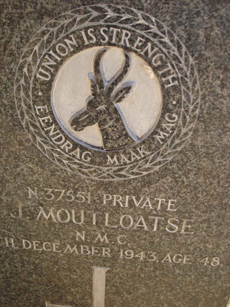 MOUTLOATSE J. -1943