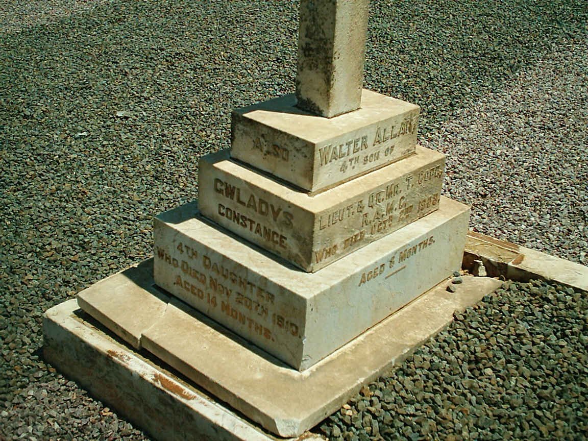 CARR Walter Allan -1903 :: CARR Gwladys Constance -1910