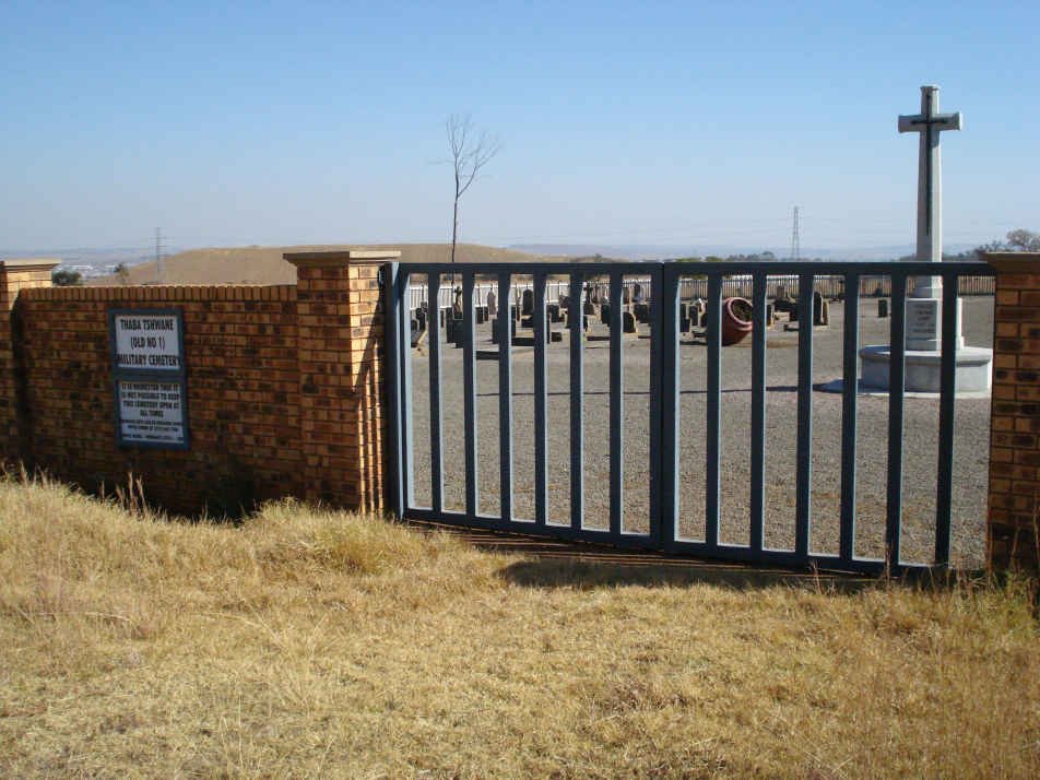 07. Entrance to the gravesite