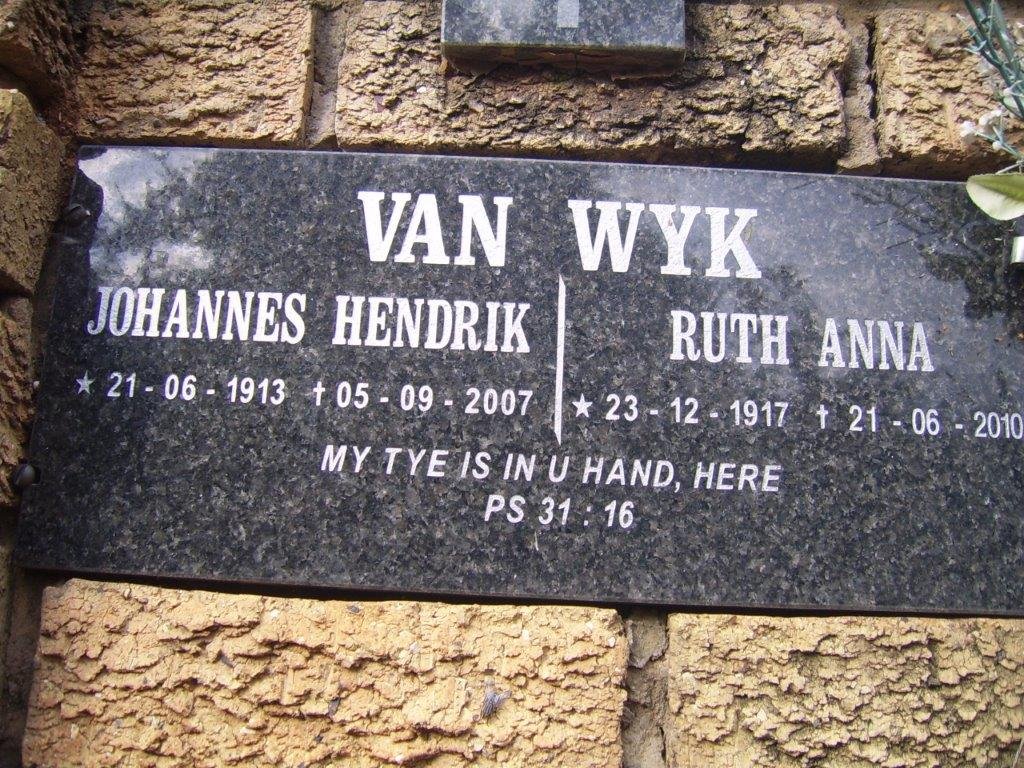 WYK Johannes Hendrik, van 1913-2007 &amp; Ruth Anna 1917-2010