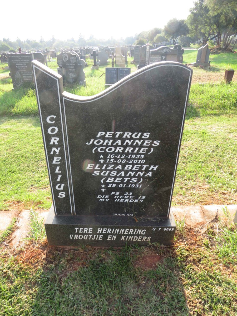 CORNELIUS Petrus Johannes 1925-2010 & Elizabeth Susanna 1931-