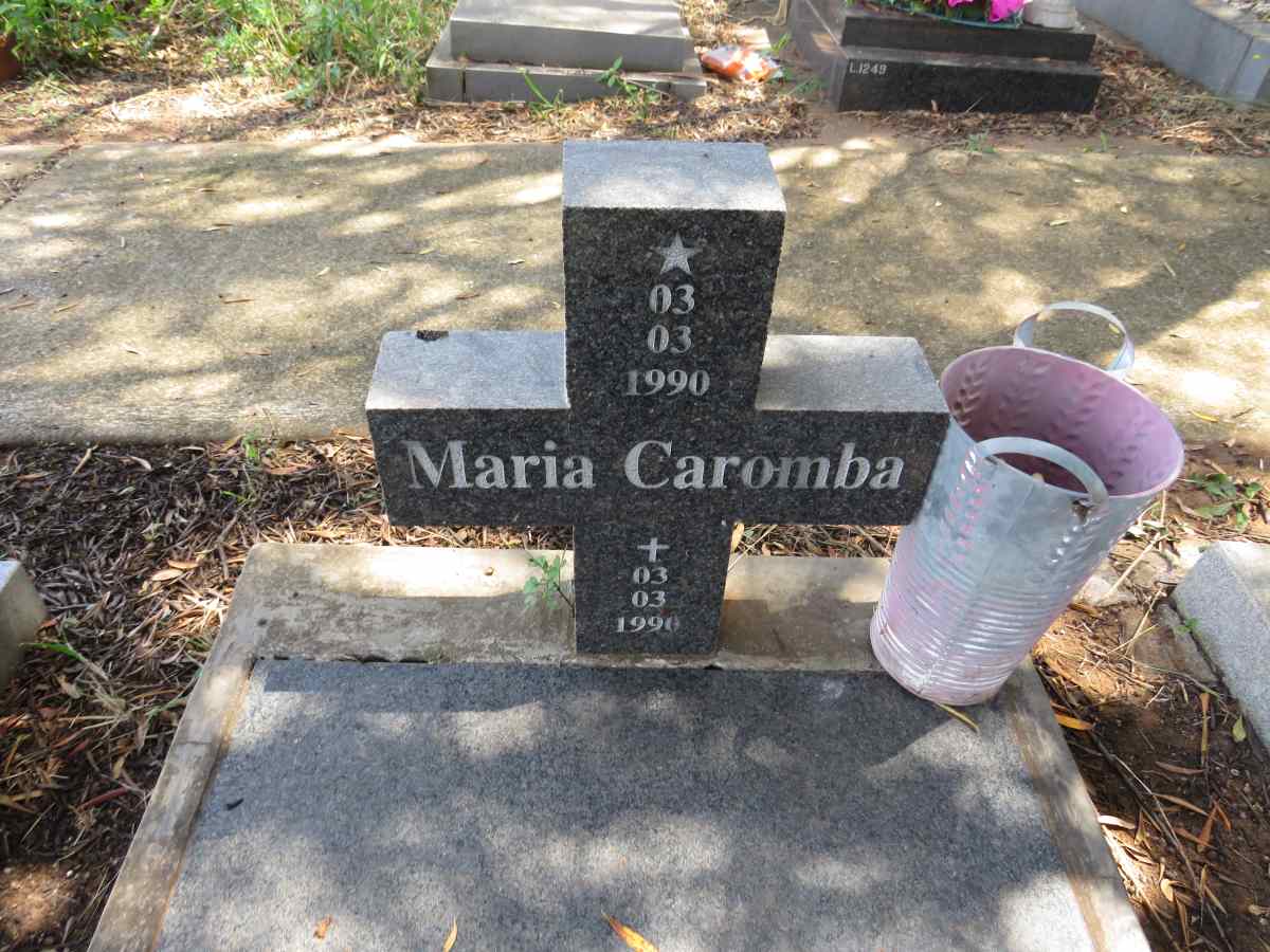 CAROMBA Maria 1990-1990