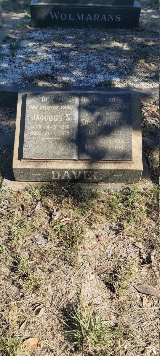 DAVEL Jacobus S. 1896-1973 &amp; Susannah G.W. MULLER 1901-1960