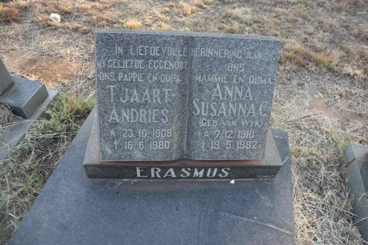 ERASMUS Tjaart Andries 1908-1980 & Anna Susanna C. VAN WYK 1910-1982