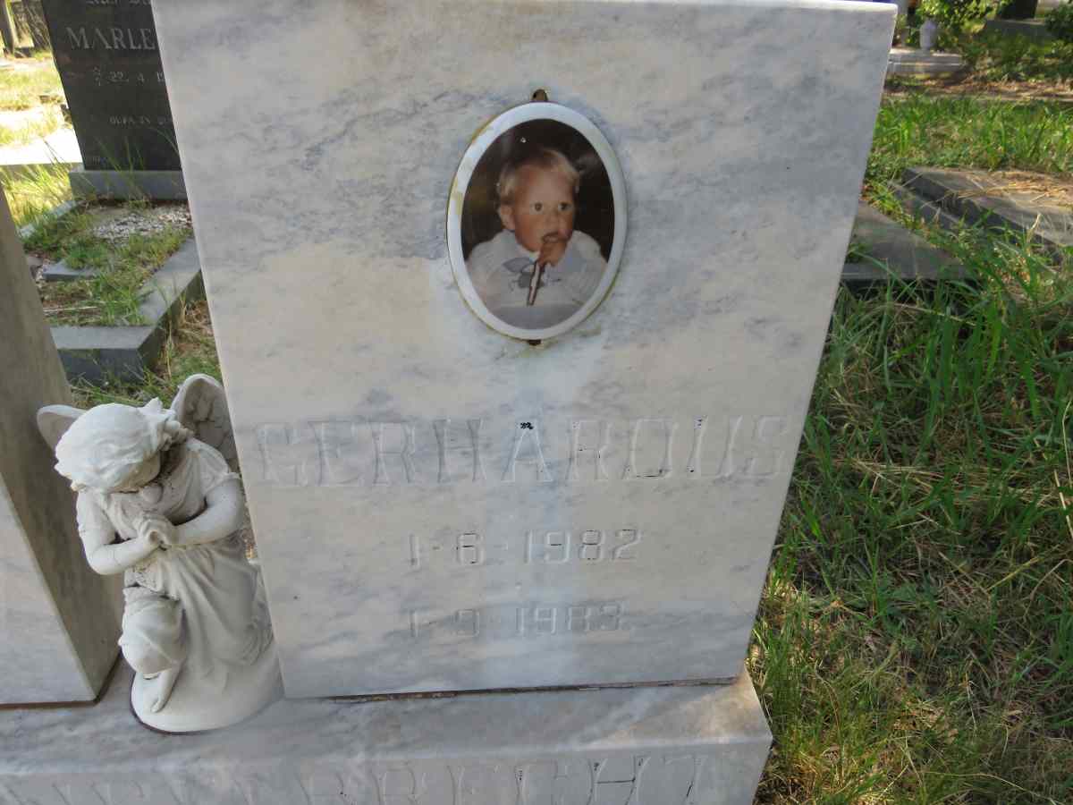 ENGELBRECHT Gerhardus 1982-1983_2