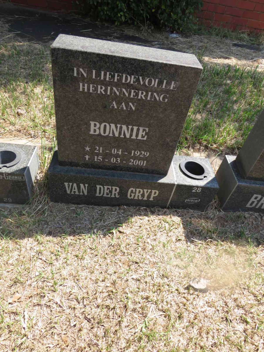 GRYP Bonnie, van der 1929-2001