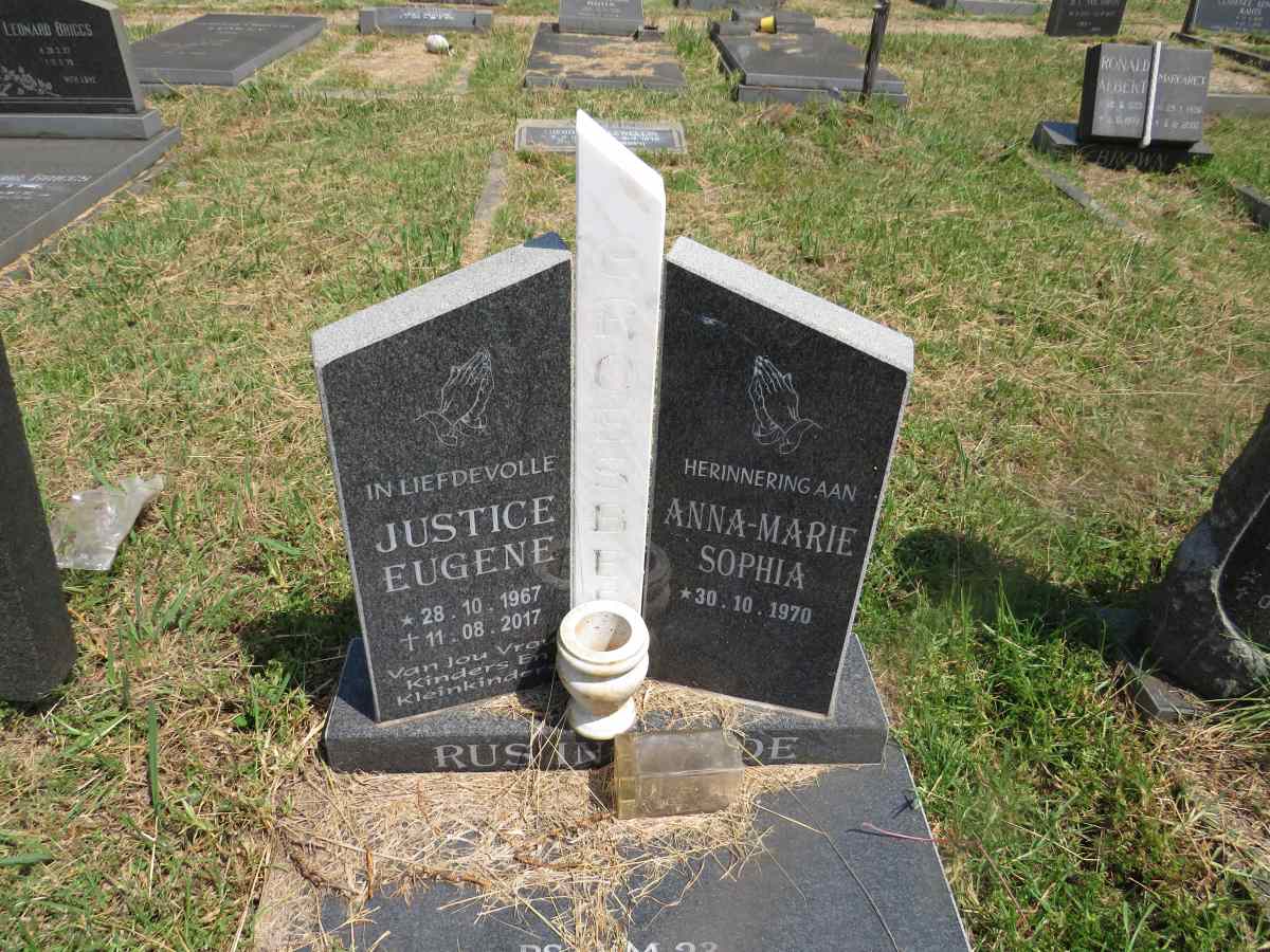 GROESBEEK Justice Eugene 1967-2017 & Anna-Marie Sophia 1970-
