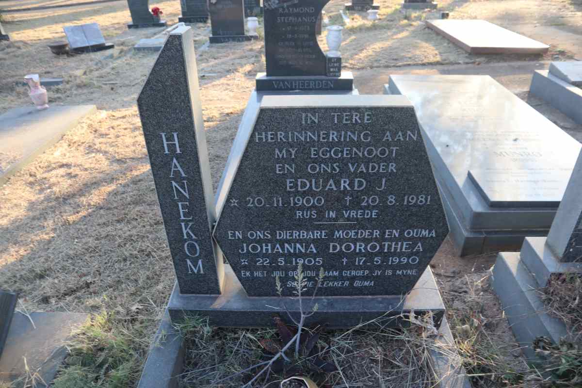 HANEKOM Eduard J. 1900-1981 & Johanna Dorothea 1905-1990