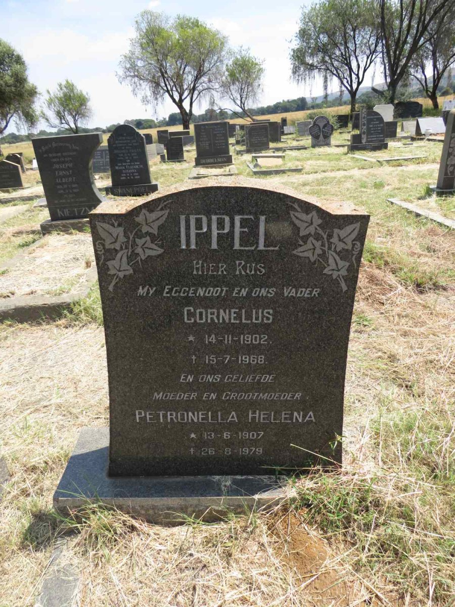 IPPEL Cornelus 1902-1968 & Petronella Helena 1907-1979