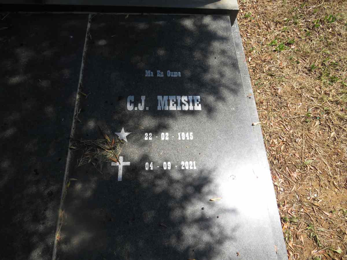 JOHNSON Willem J.L. 1909-1978 & Maria C.S. VOSTER 1916-1988 :: JOHNSON J.A. 1942-2007 & C.J. 1945-2021_3