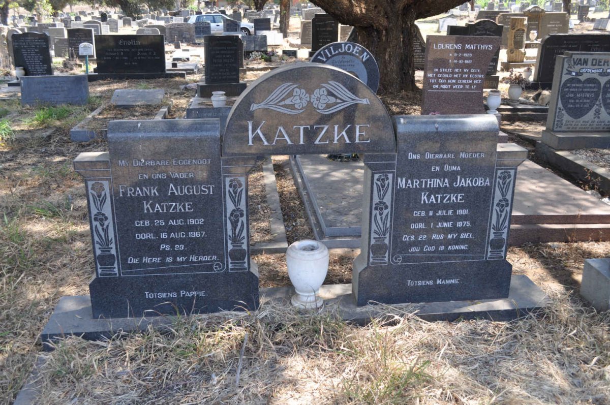 KATZKE Frank August 1902-1967 &amp; Marthina Jakoba 1901-1975