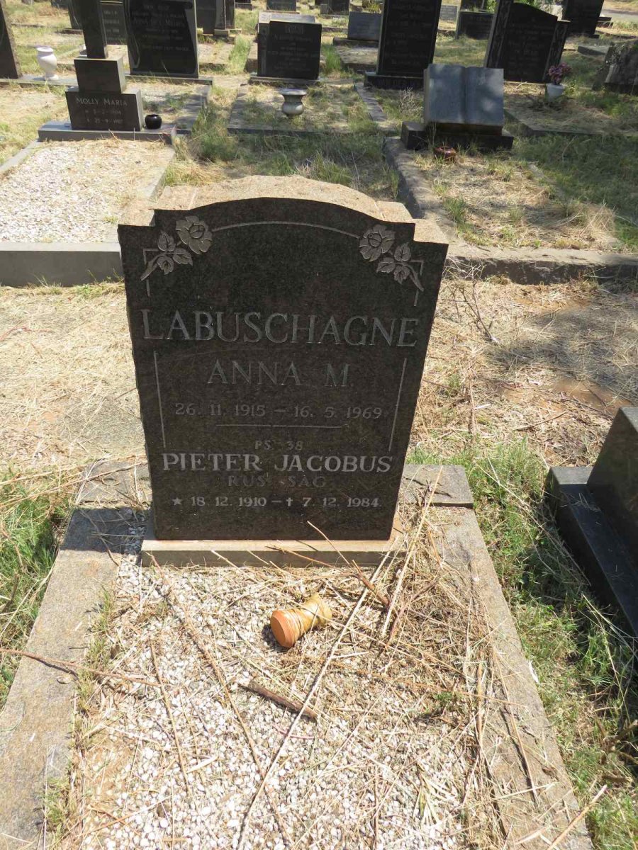 LABUSCHAGNE Pieter Jacobus 1910-1984 & Anna M. 1915-1969