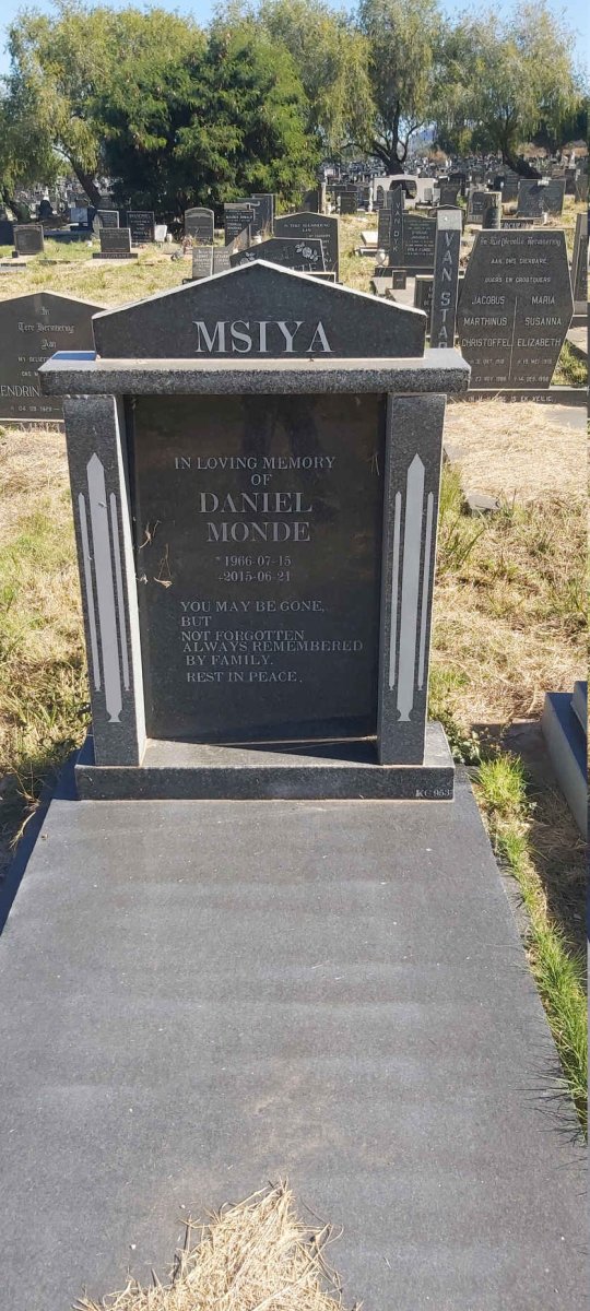 MSIYA Daniel Monde 1966-2015