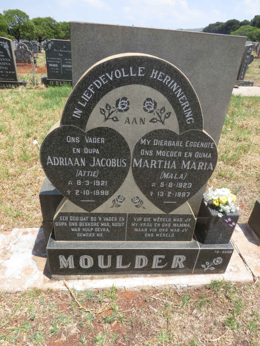 MOULDER Adriaan Jacobus 1921-1998 & Martha Maria 1923-1997