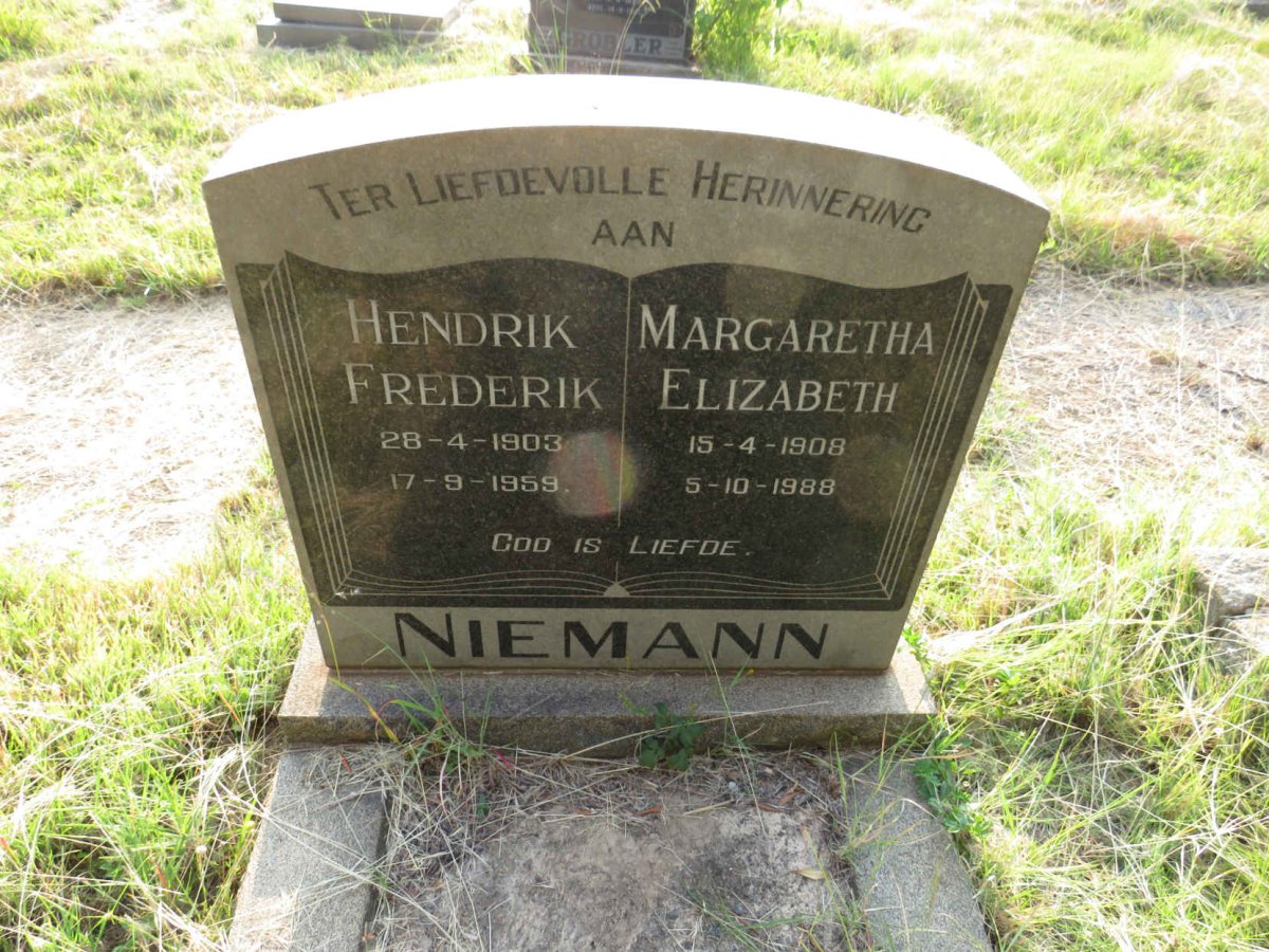 NIEMANN Hendrik Frederik 1903-1959 & Margaretha Elizabeth 1908-1988