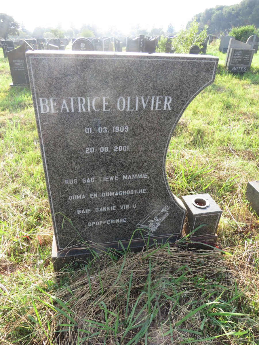 OLIVIER Beatrice 1909-2001
