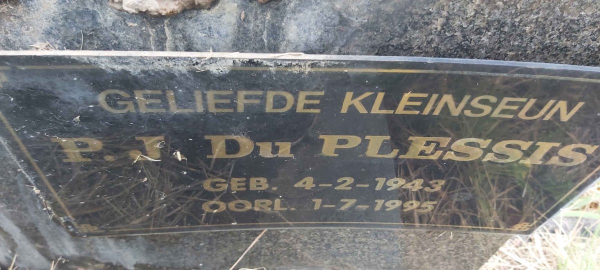 PLESSIS P.J., du 1943-1995