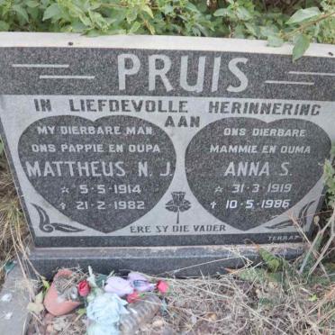 PRUIS Mattheus N.J. 1914-1982 & Anna S. 1919-1986