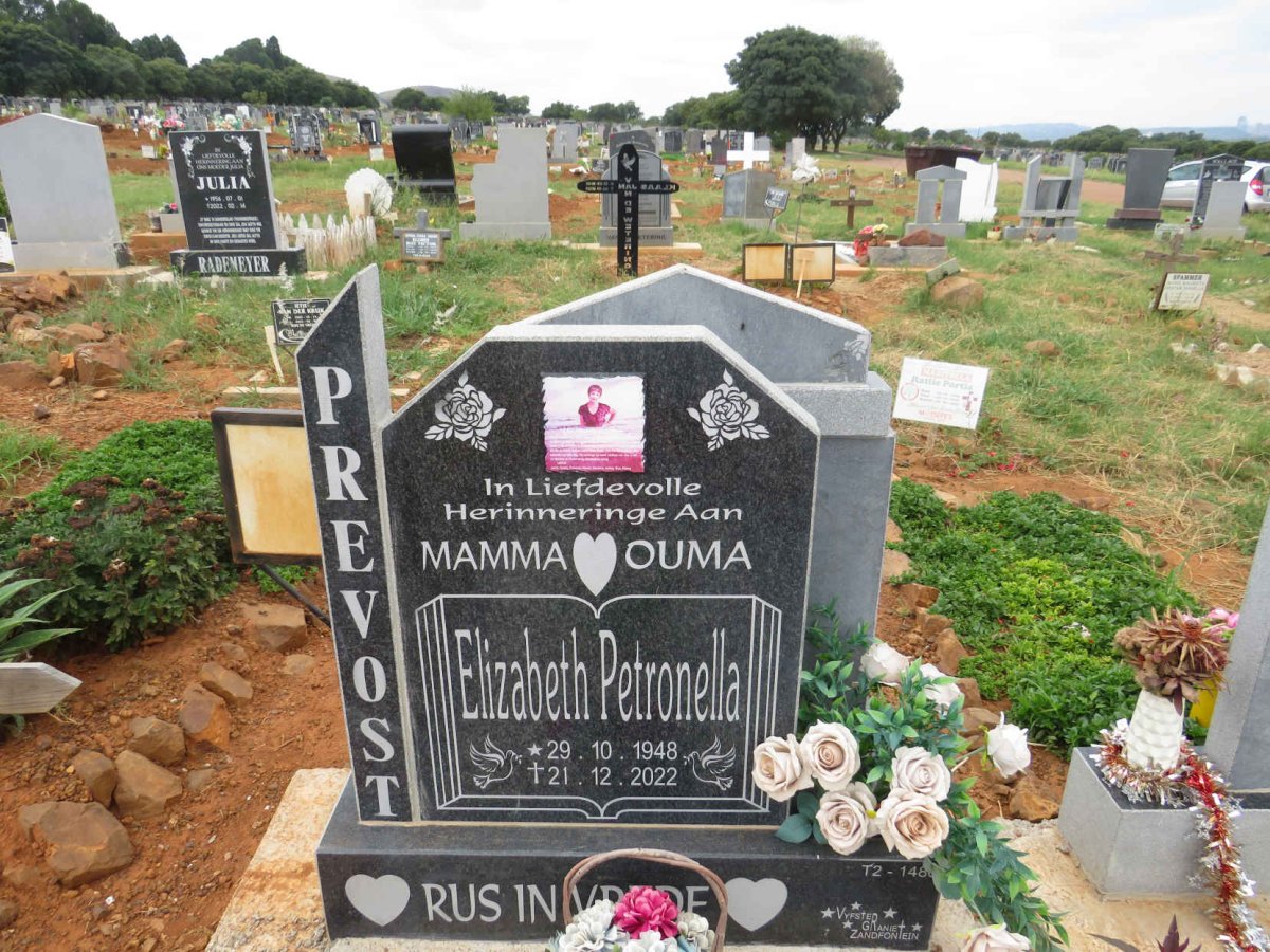 PREVOST Elizabeth Petronella 1948-2022