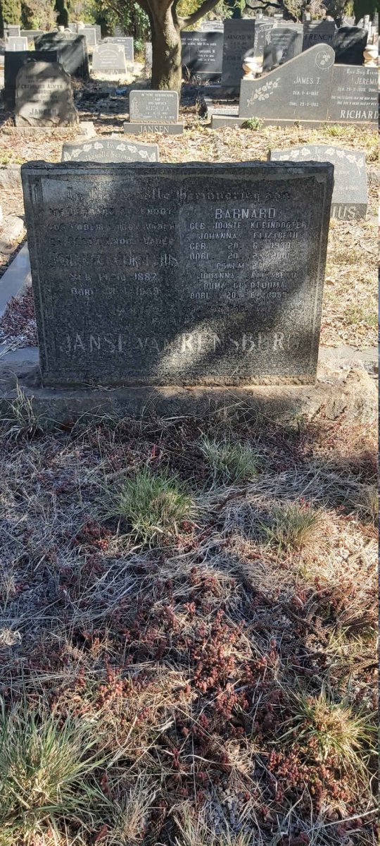 RENSBURG Johannes Cornelius, Janse van 1882-19?9 &amp; Johanna Elizabeth -19?9