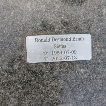 SIEMS Ronald Desmond Brian 1954-2022 