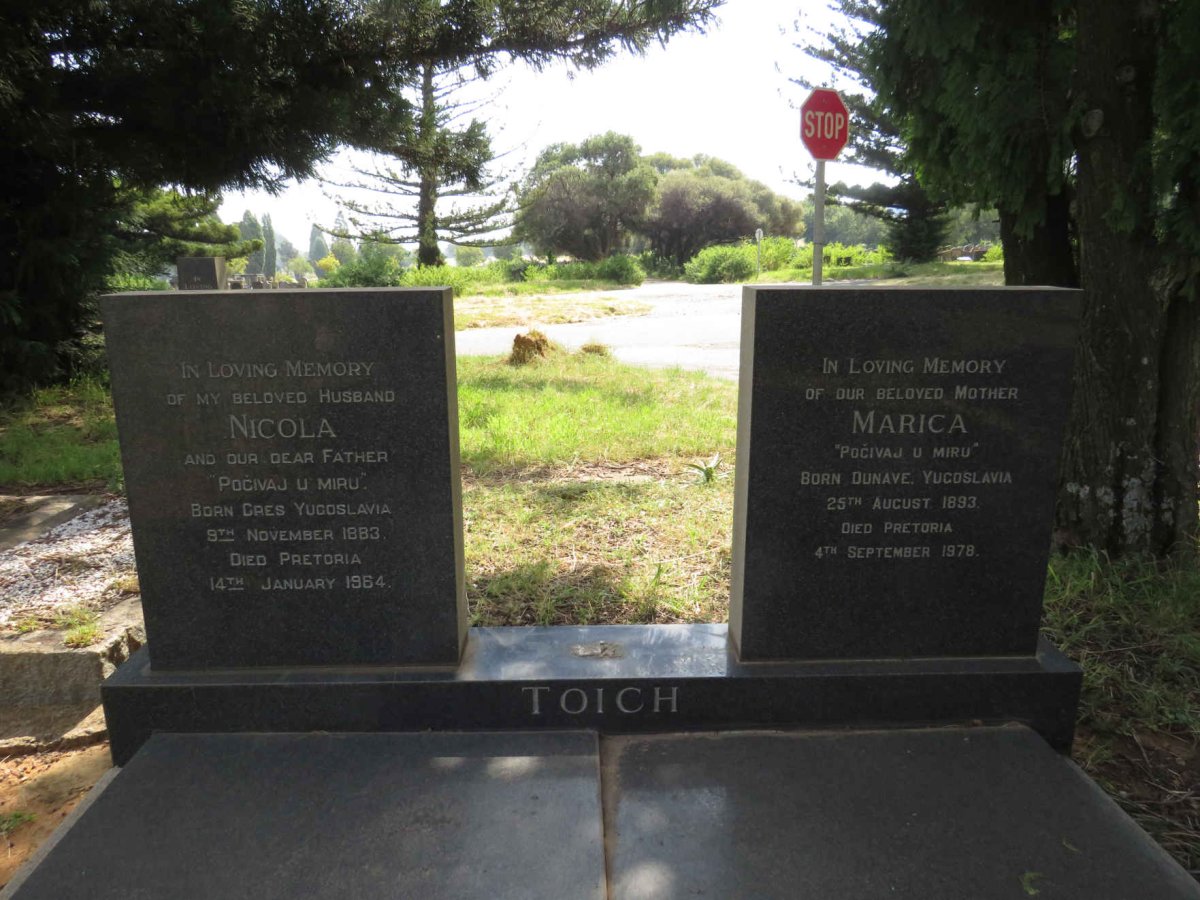 TOICH Nicola 1883-1964 & Marica 1893-1978
