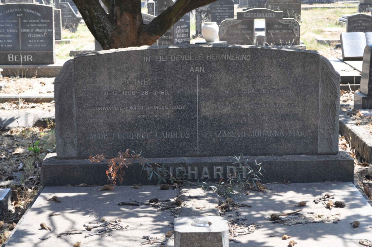 TRICHARDT Jacob Lourence Carolus 1906-1960 &amp; Elizabeth Johanna Maria 1904-19??