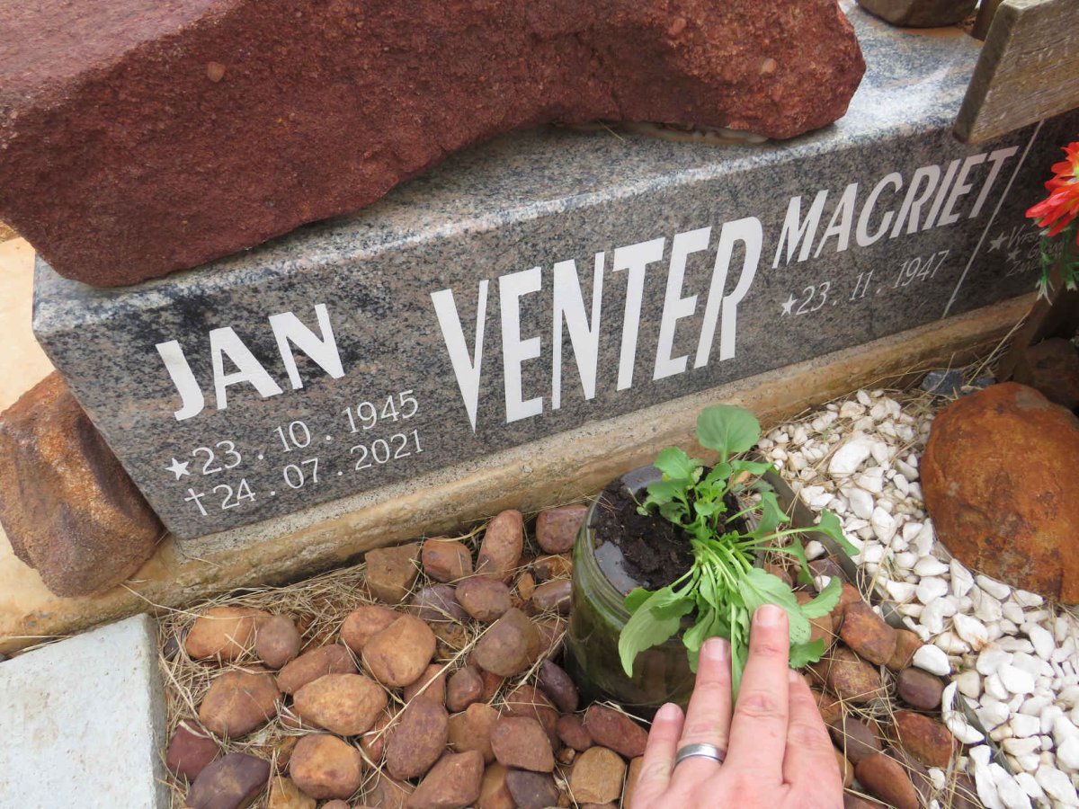 VENTER Jan 1945-2021 & Magriet 1947-