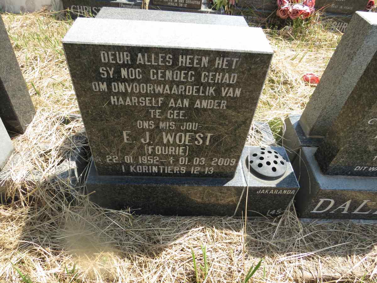 WOEST E.J. nee FOURIE 1952-2009