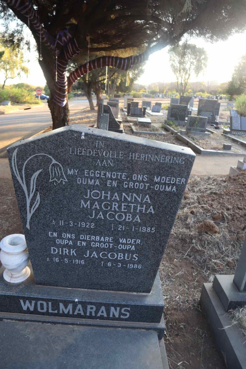 WOLMARANS Dirk Jacobus 1916-1986 & Johanna Magretha Jacoba 1922-1985