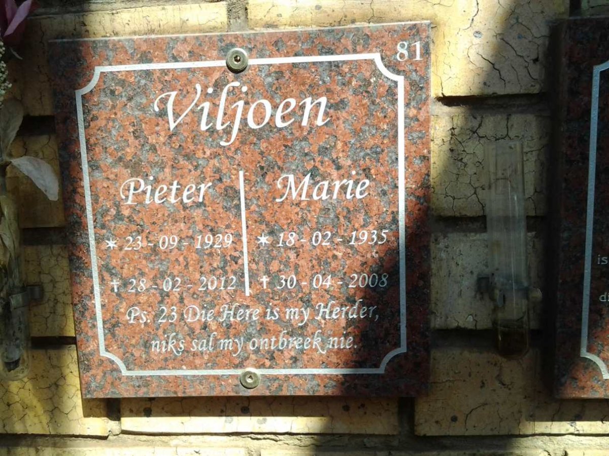 VILJOEN Pieter 1929-2012 &amp; Marie 1935-2008