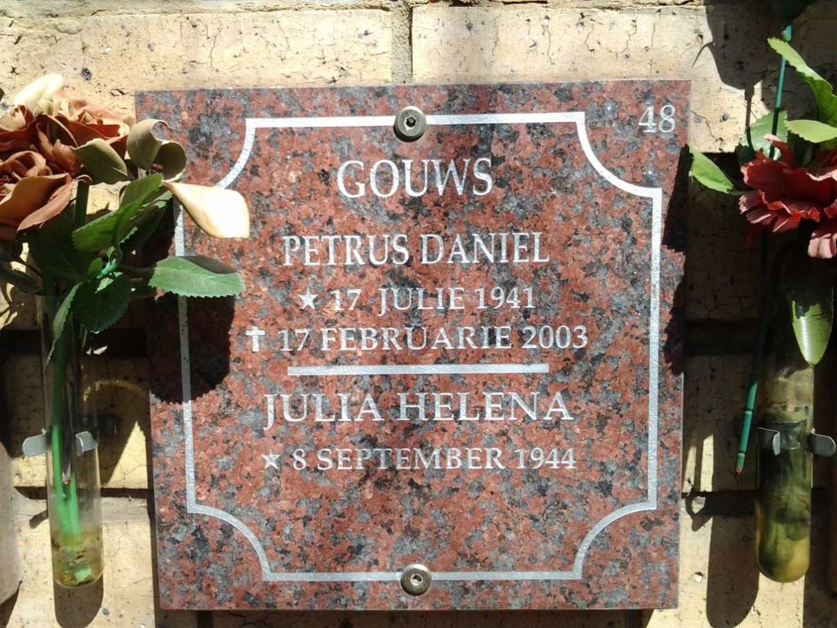 GOUWS Petrus Daniel 1941-2003 &amp; Julia Helena 1944-