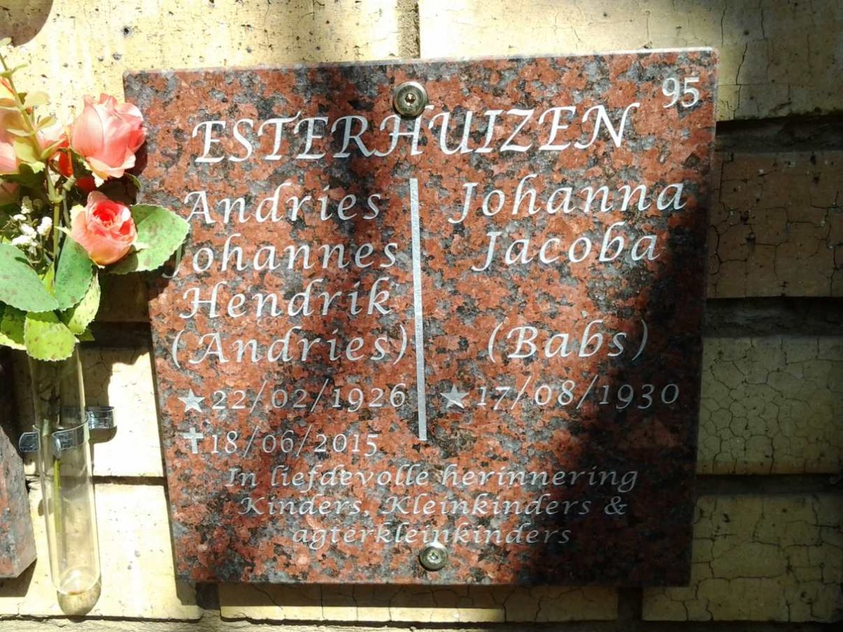 ESTERHUIZEN Andries Johannes Hendrik 1926-2015 &amp; Johanna Jacoba 1930-
