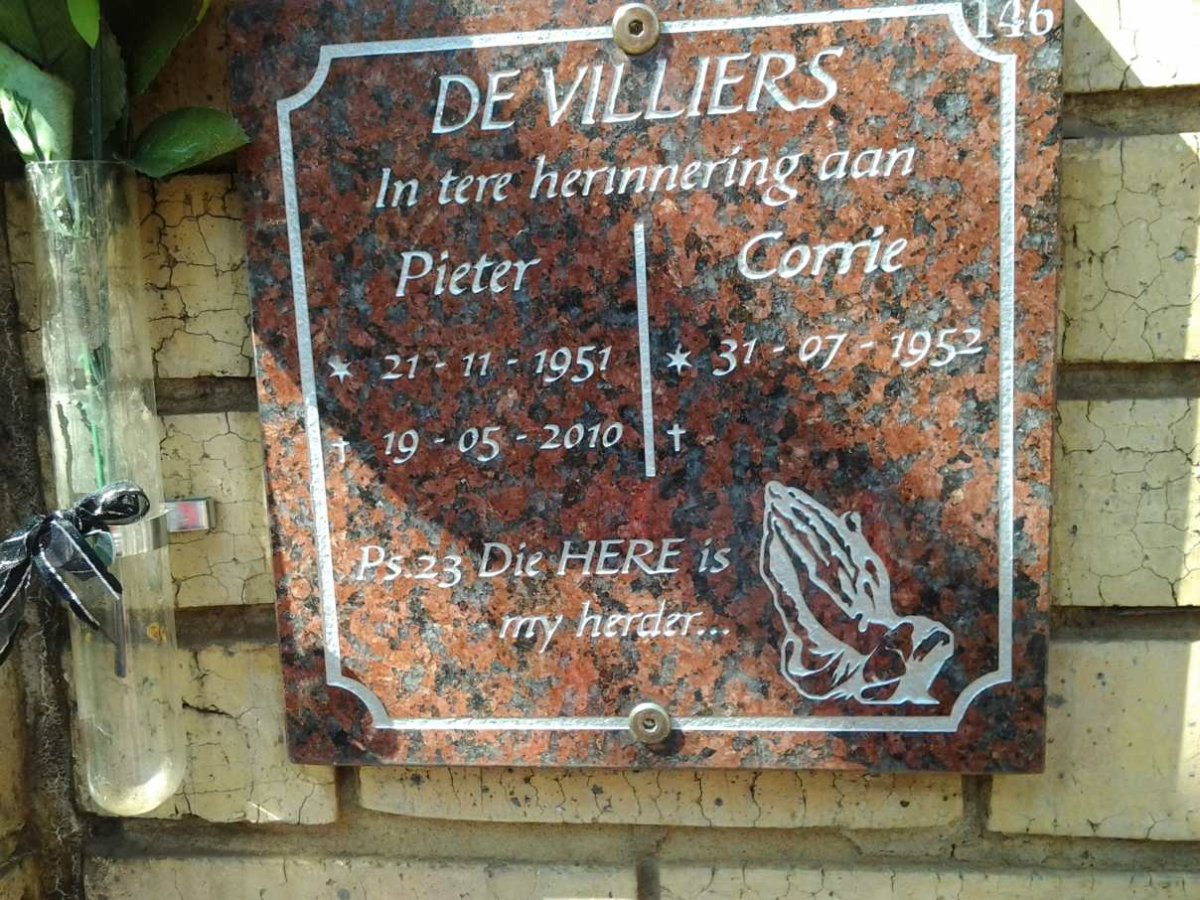 VILLIERS Pieter, de 1951-2010 &amp; Corrie 1952-