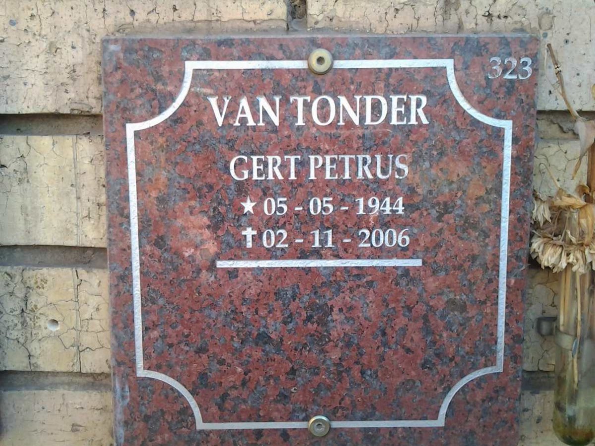 TONDER Gert Petrus, van 1944-2006