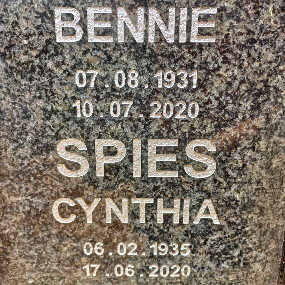 SPIES Bennie 1931-2020 &amp; Cynthia 1935-2020