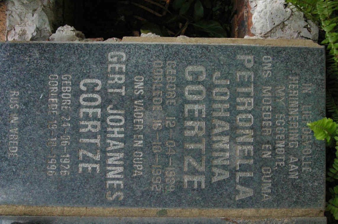 COERTZE Gert Johannes 1926-1996 &amp; Petronella Johanna 1939-1992