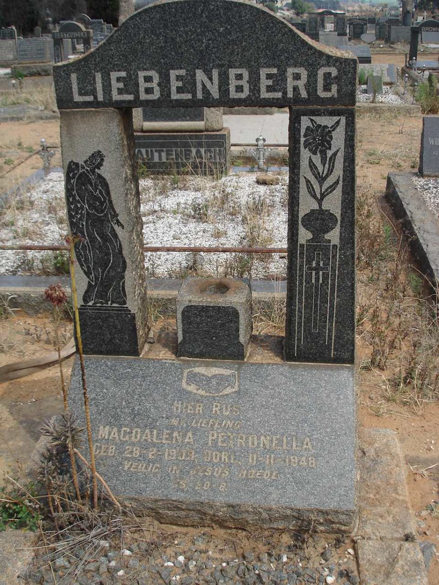 LIEBENBERG Magdalena Petronella 1909-1948