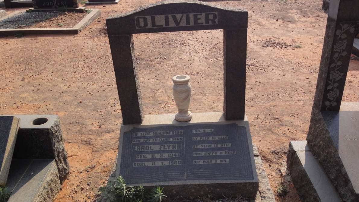OLIVIER Errol Flynn 1941-1960