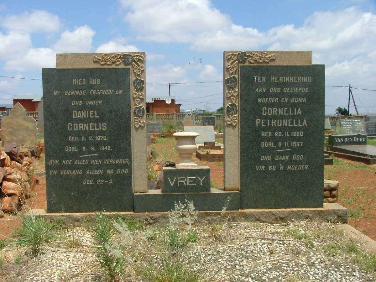 VREY Daniel Cornelis 1878-1942 &amp; Cornelia Petronella 1880-1967