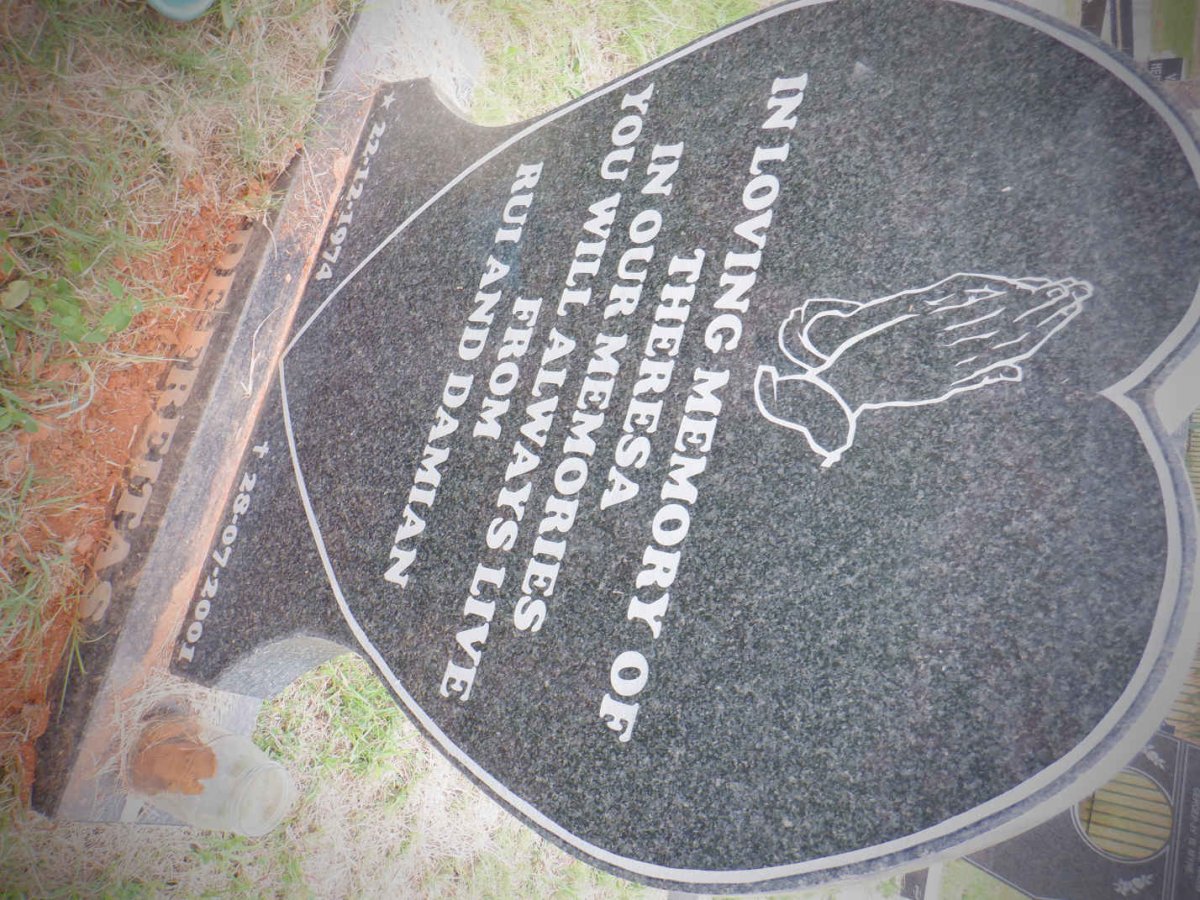 FREITAS Theresa, de 1974-2001