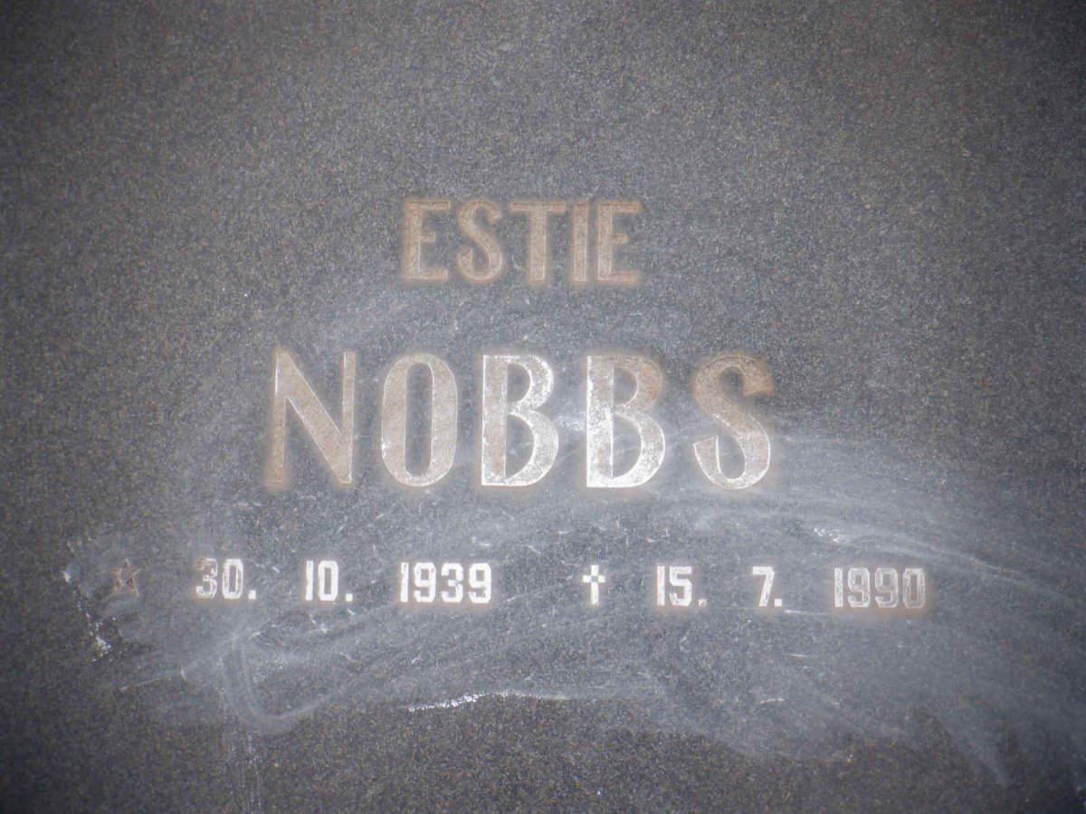 NOBBS Estie 1939-1990