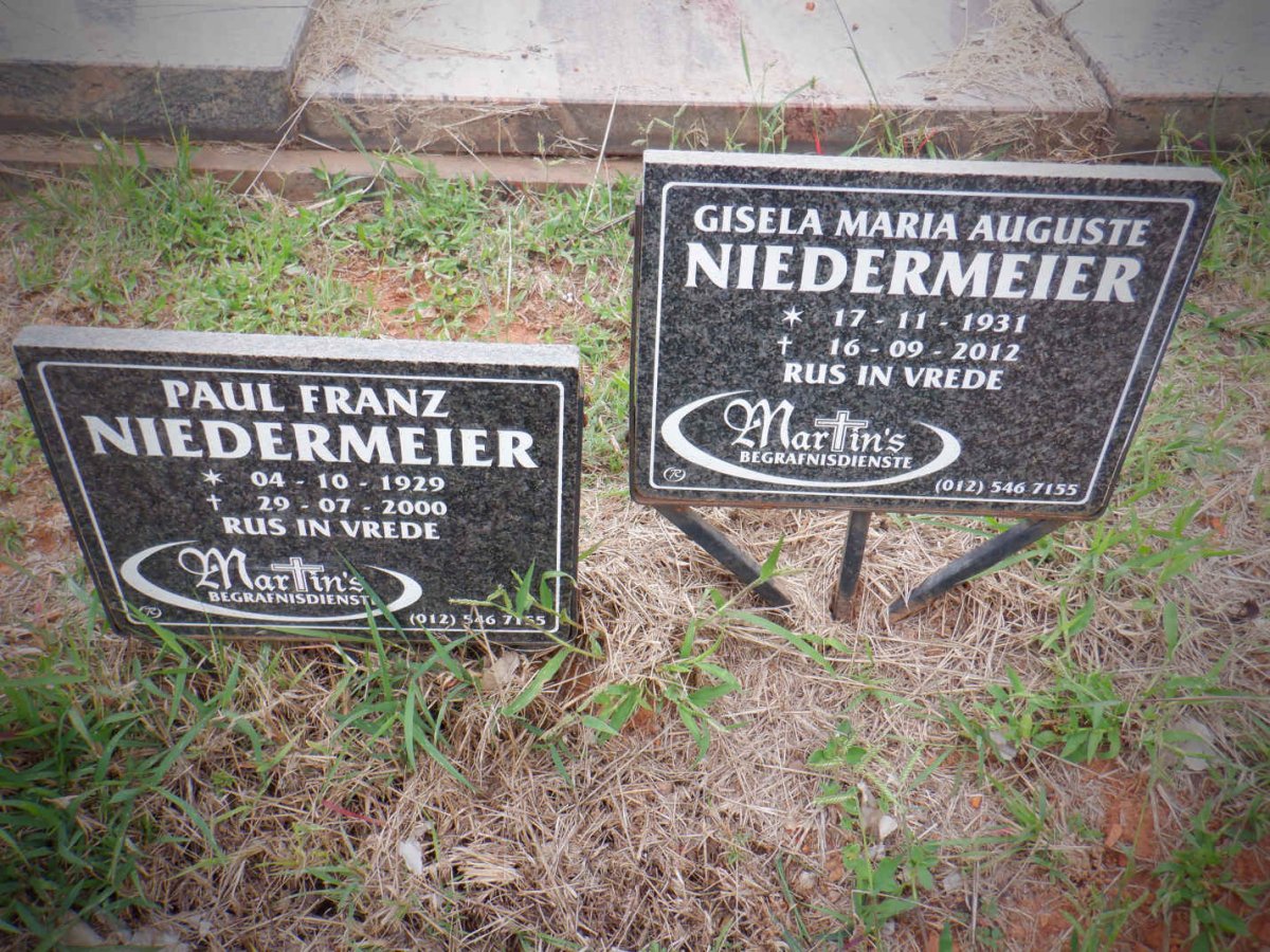 NIEDERMEYER Paul Franz 1929-2000 &amp; Gisela Maria Auguste 1931-2012