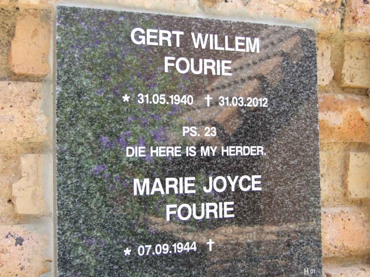FOURIE Gert Willem 1940-2012 &amp; Marie Joyce 1944-