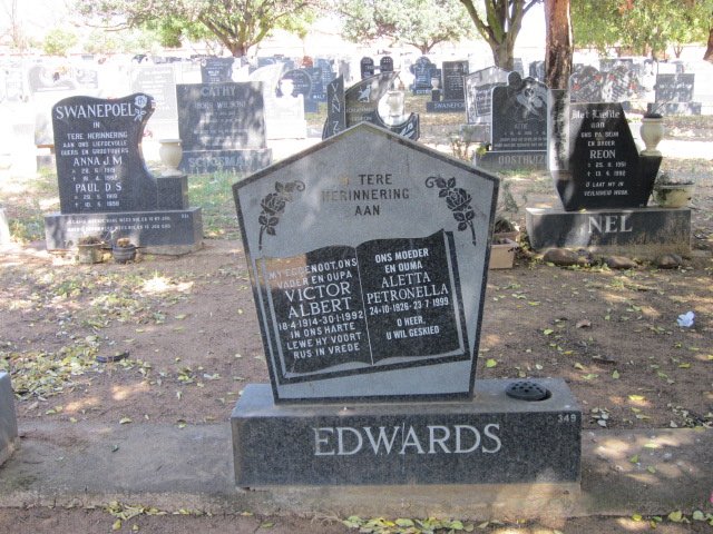 EDWARDS Victor Albert 1914-1992 &amp; Aletta Petronella 1926-1999
