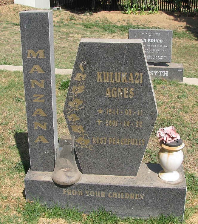 MANZANA Kulukazi Agnes 1944-2001