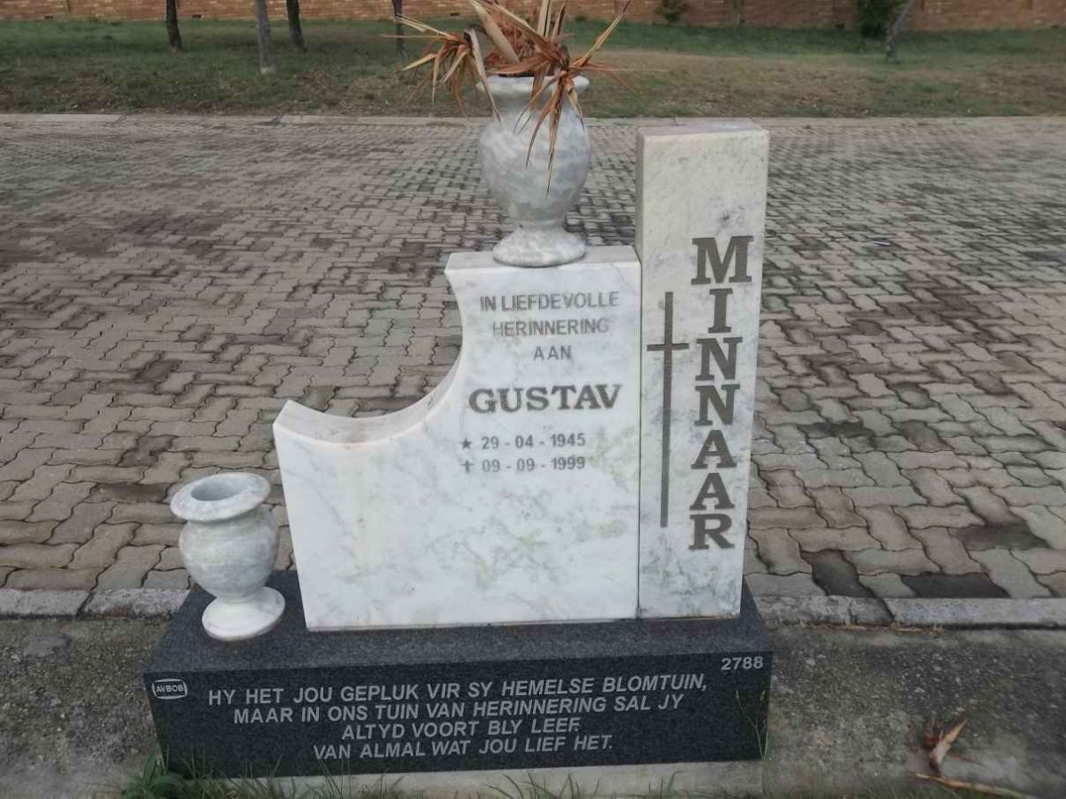 MINNAAR Gustav 1945-1999